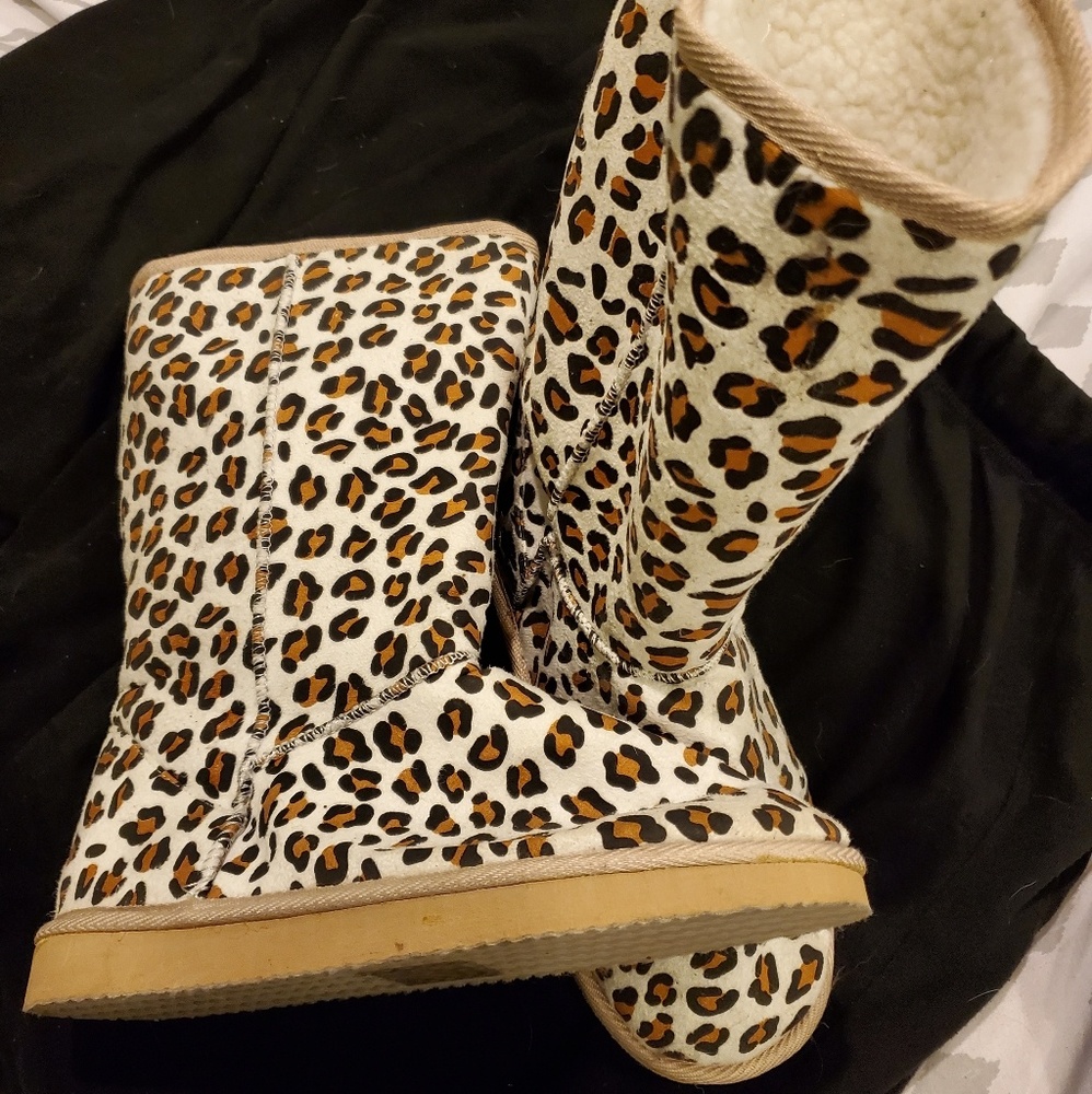 Leopard print "slipper" boots
